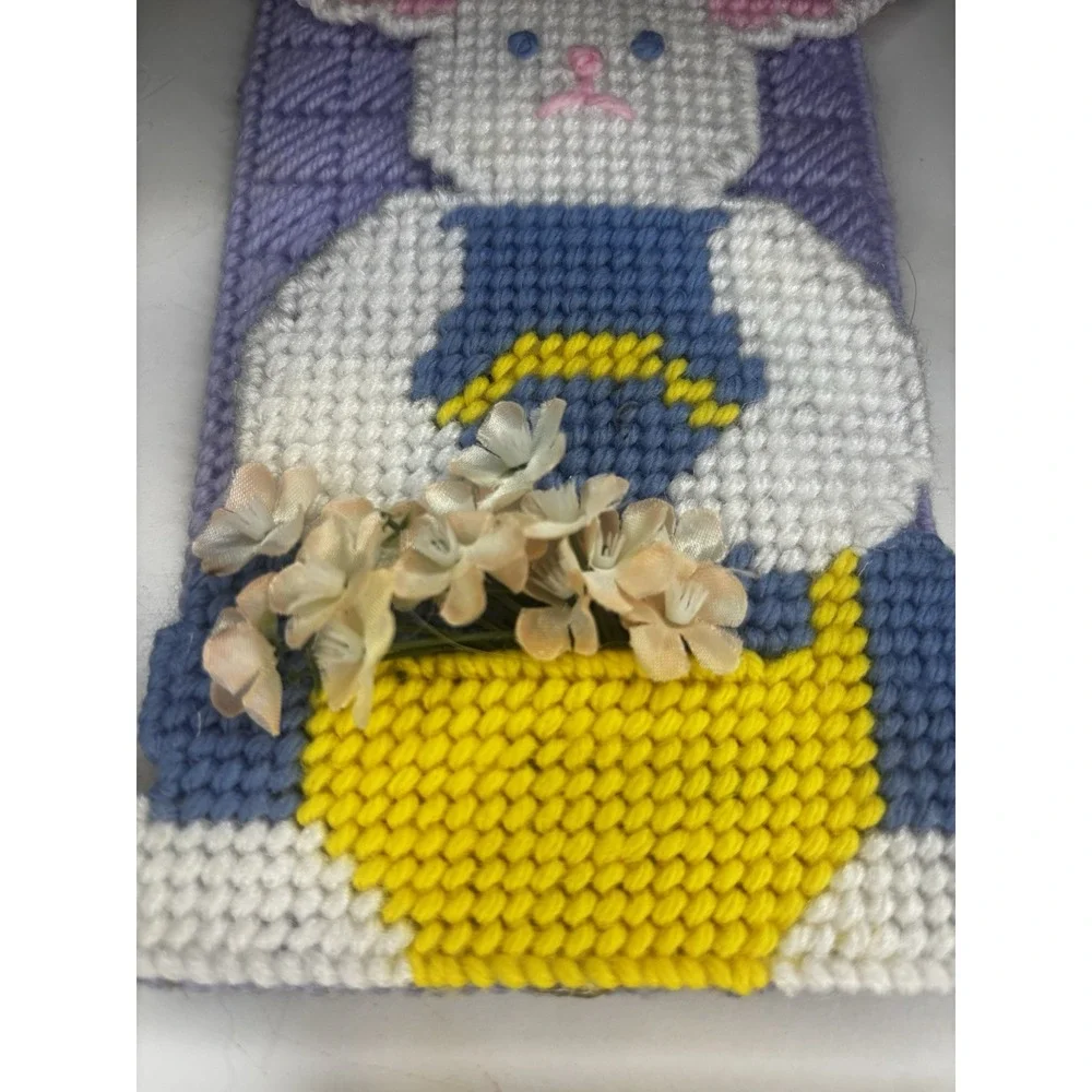 4‎ Vintage Plastic Canvas Door Hanger Spring Flowers Bunny Flowers Needlepoint
